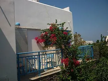 Grivas מלון פארוס